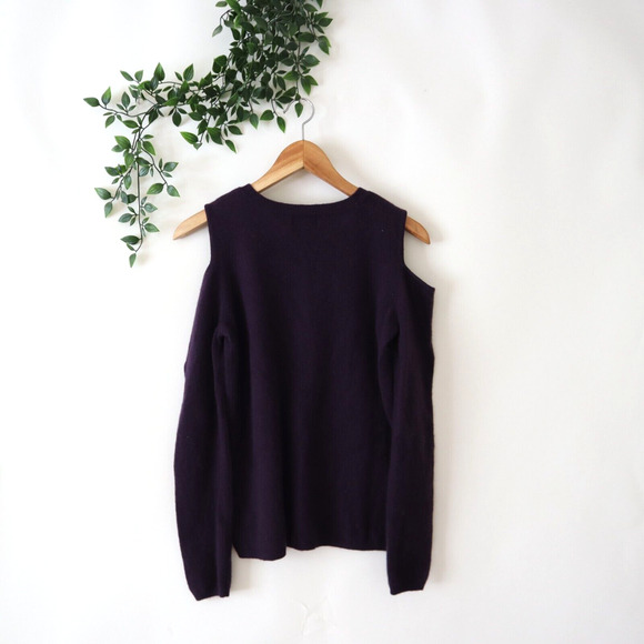 Peck & Peck Luxury Dark Purple Cashmere Cold Shoulder Sweater Size Medium - Picture 3 of 4